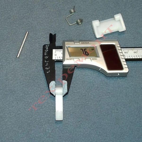 Крючок дверцы люка для Bosch, Siemens, Balay, Constructa, Koenic, Lynx "00183608, 139BY07" (в сборе с штоком, пружиной и крючком) 09403 фото